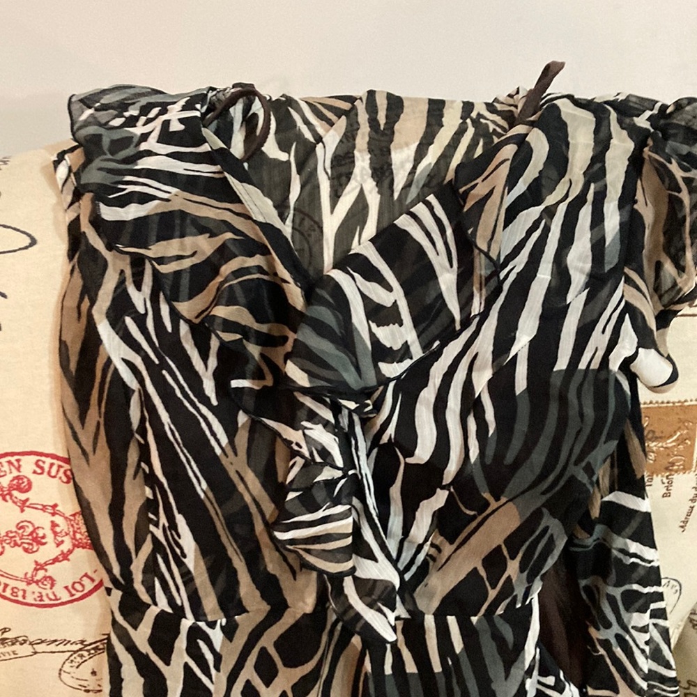 Good condition dress with inner lining
